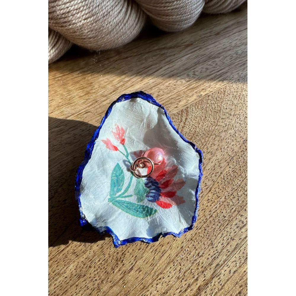 Petite Shell Vessels- Hearts & Flowers