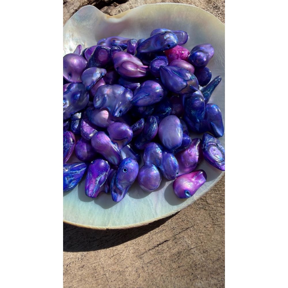 Freshwater Pearls - Delphinium Baroque
