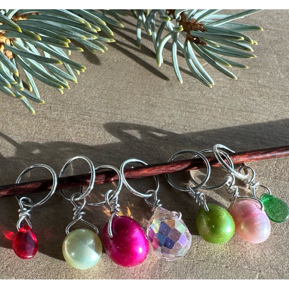 Peppermint Swirl Pearl, Crystal & Glass Mix