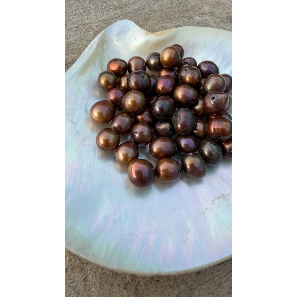 Freshwater Pearls - Mahogany