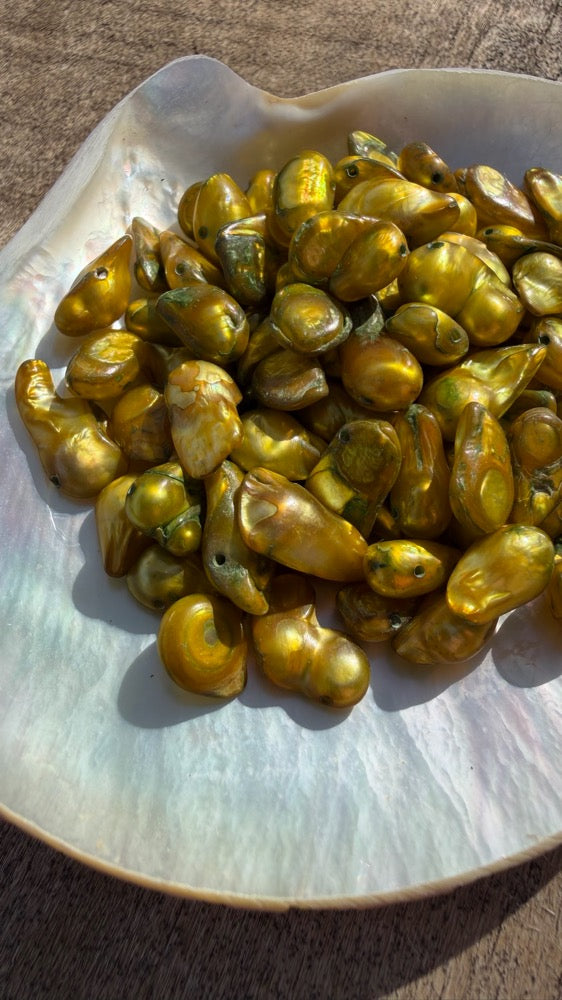 Freshwater Pearls - Forest Lights Baroque