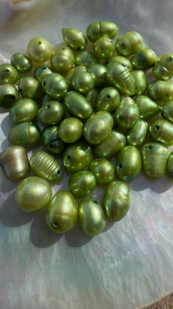 Freshwater Pearls - Pea Shoot