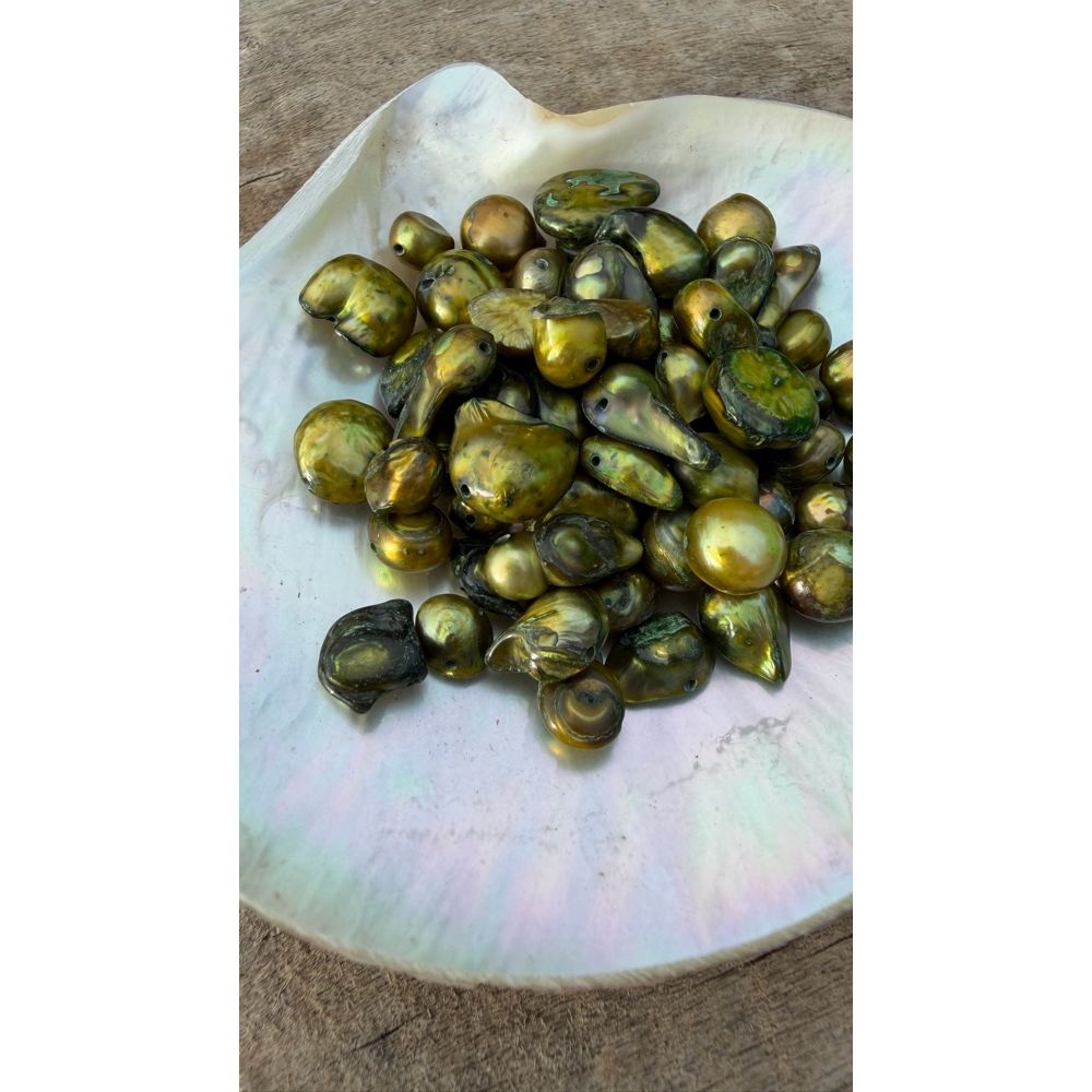 Freshwater Pearls - Chartreuse Baroque