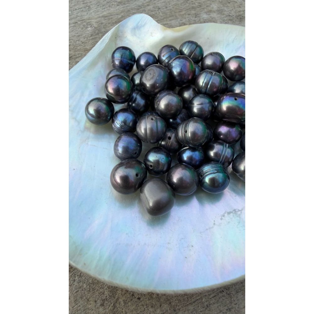 Freshwater Pearls - Deepest Iridescent Blue