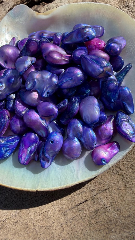 Freshwater Pearls - Delphinium Baroque