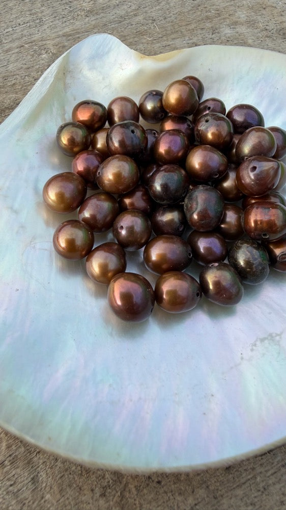 Freshwater Pearls - Mahogany