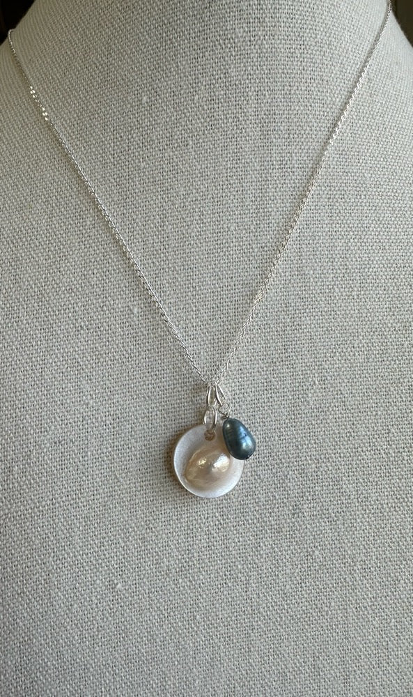 Blister Pearl Pendant Necklace