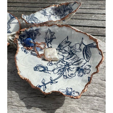 Load image into Gallery viewer, Oyster Shell Vessels- Navy Floral

