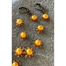 Load image into Gallery viewer, Antique Copper &amp; Pearl Sunflower
